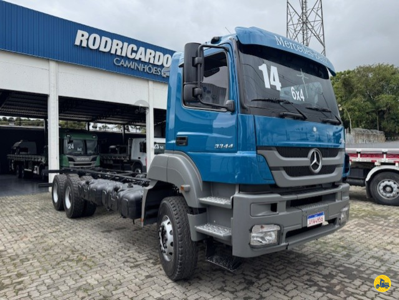 CAMINHAO MERCEDES-BENZ MB 3344 Chassis Traçado 6x4 Rodricardo Caminhões COLOMBO PARANÁ PR