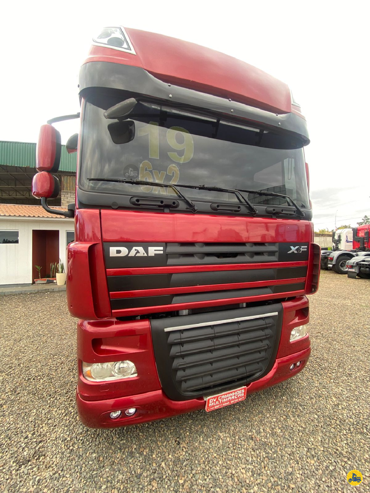 CAMINHAO DAF DAF XF105 460 Cavalo Mecânico Cavalo 6x2 DV Caminhões ICARA SANTA CATARINA SC