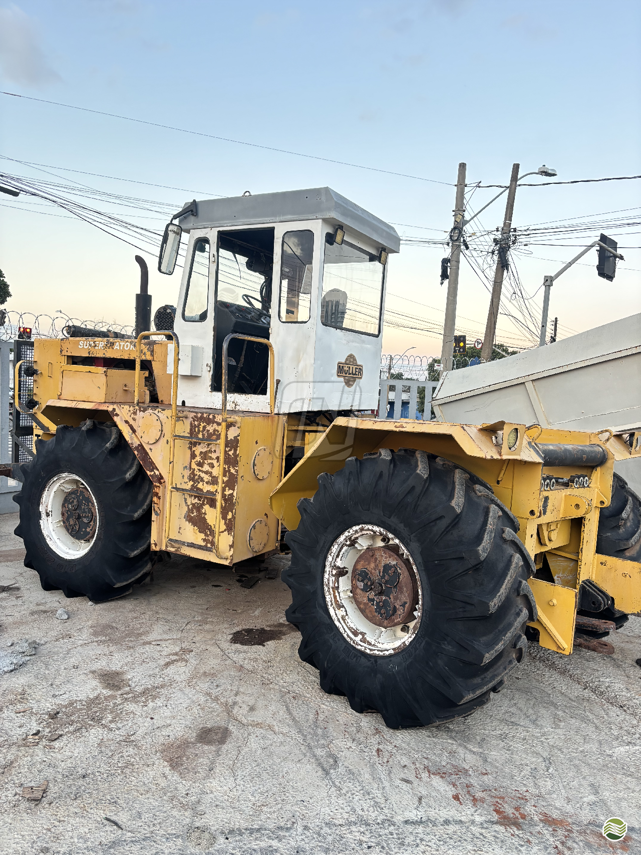 TRATOR MULLER MULLER TM 25 Tração 4x4 Inácio Tratores GOIANIA GOIAS GO