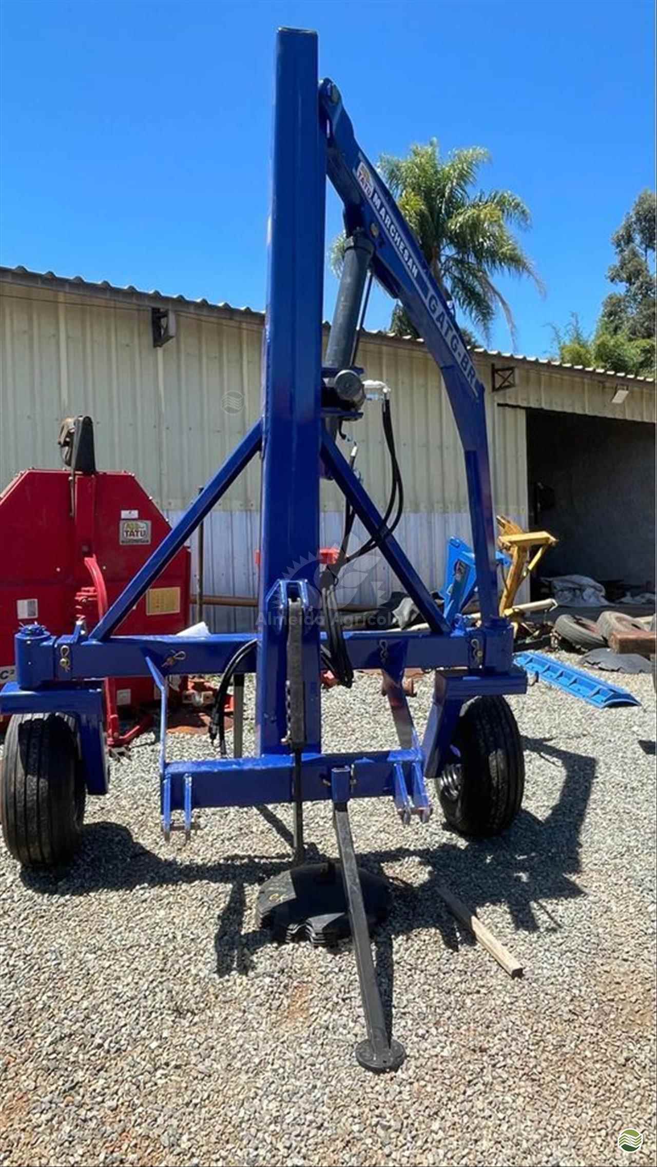 IMPLEMENTOS AGRICOLAS GUINCHO BIG BAG GUINCHO 2000 Kg Almeida Agrícola SAO MIGUEL ARCANJO SÃO PAULO SP