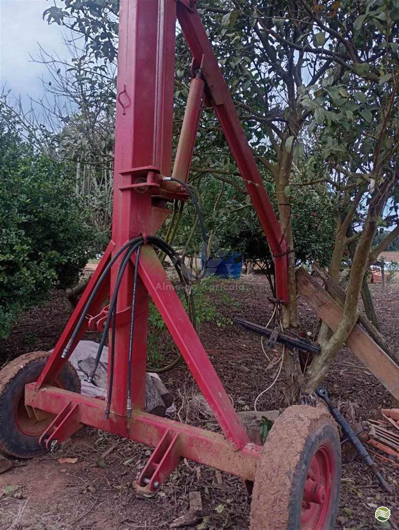 IMPLEMENTOS AGRICOLAS GUINCHO BIG BAG GUINCHO 1200 Kg Almeida Agrícola SAO MIGUEL ARCANJO SÃO PAULO SP