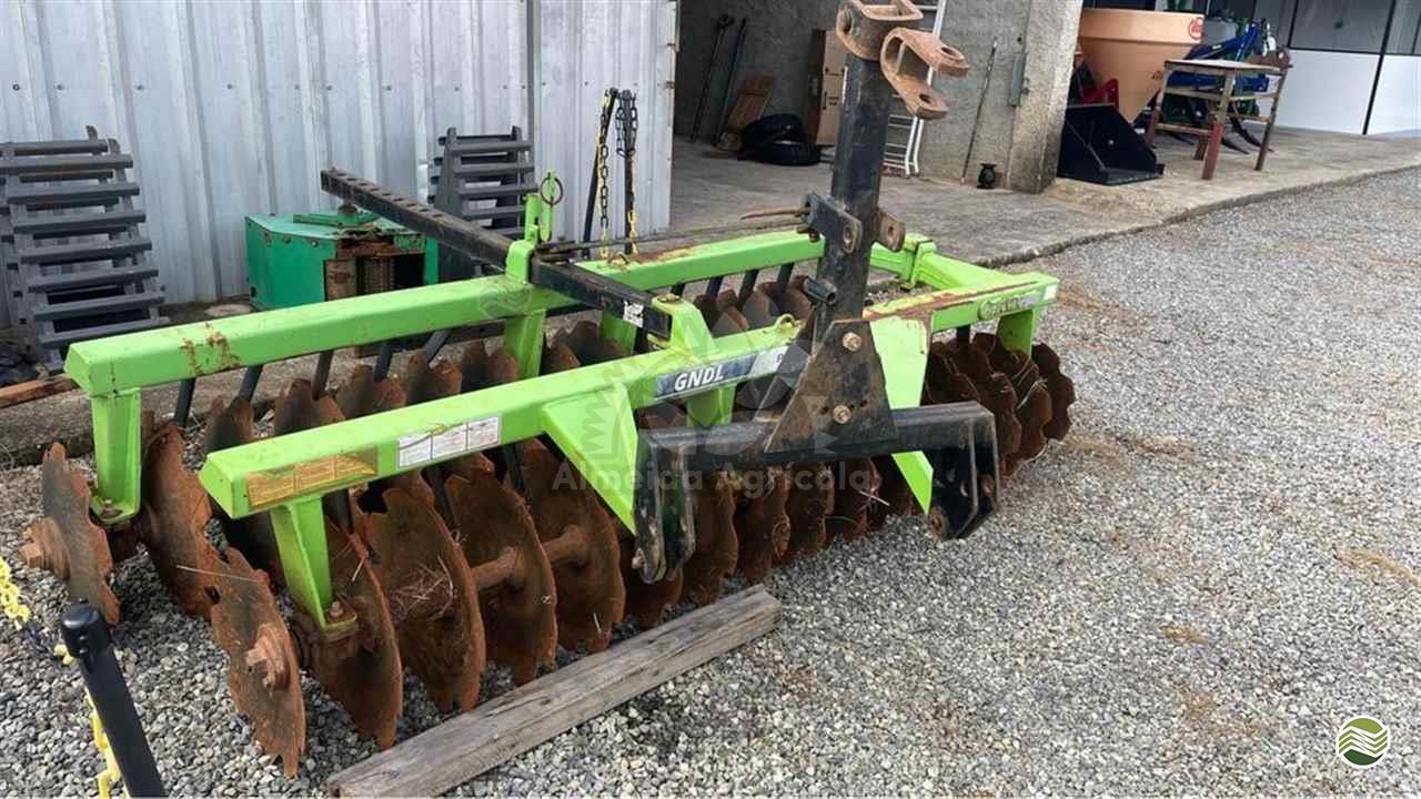 IMPLEMENTOS AGRICOLAS GRADE NIVELADORA NIVELADORA 32 DISCOS Almeida Agrícola SAO MIGUEL ARCANJO SÃO PAULO SP