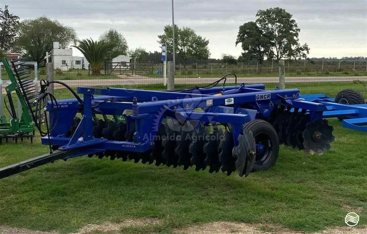 IMPLEMENTOS AGRICOLAS GRADE NIVELADORA NIVELADORA 36 DISCOS Almeida Agrícola SAO MIGUEL ARCANJO SÃO PAULO SP