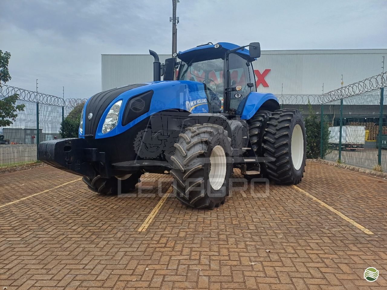 TRATOR NEW HOLLAND NEW T8 295 Tração 4x4 Léo.Agro CAMBE PARANÁ PR