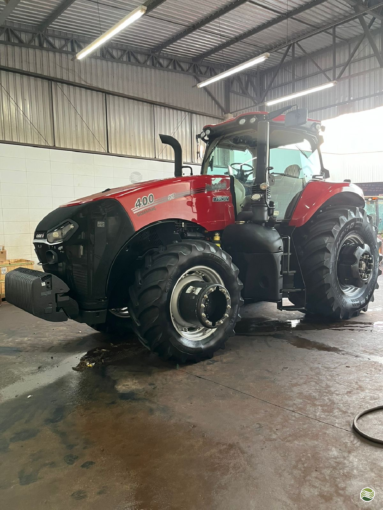 TRATOR CASE MAGNUM 400