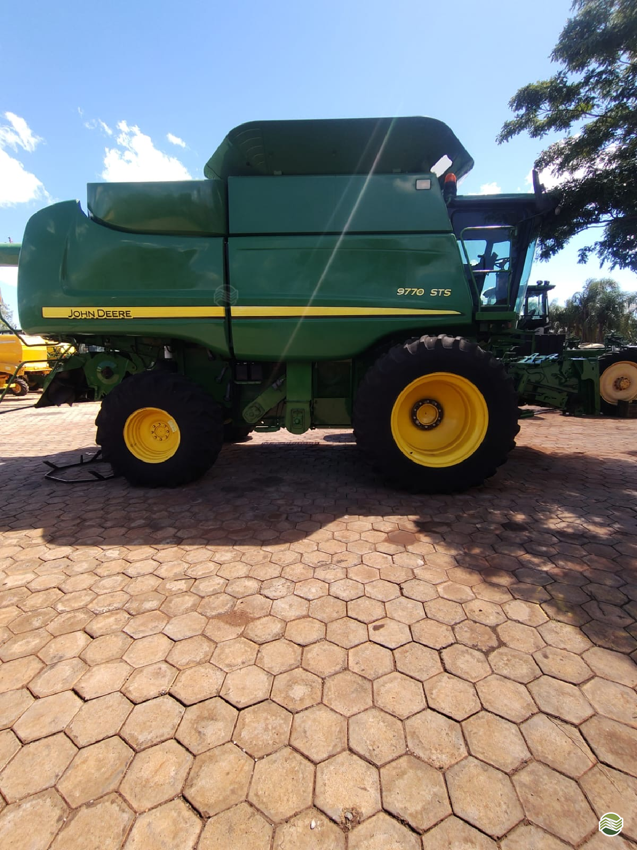 COLHEITADEIRA JOHN DEERE JOHN DEERE 9770 STS