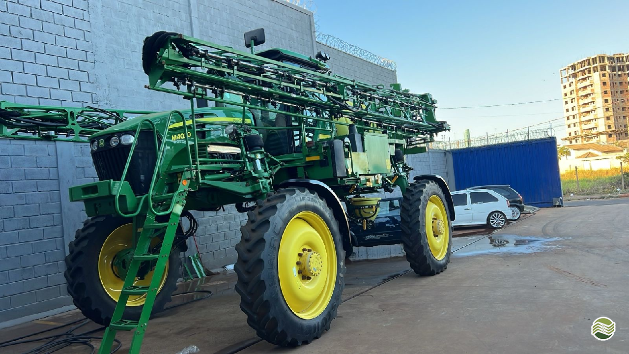 PULVERIZADOR JOHN DEERE JOHN DEERE M4030 Tração 4x4 Léo.Agro CAMBE PARANÁ PR