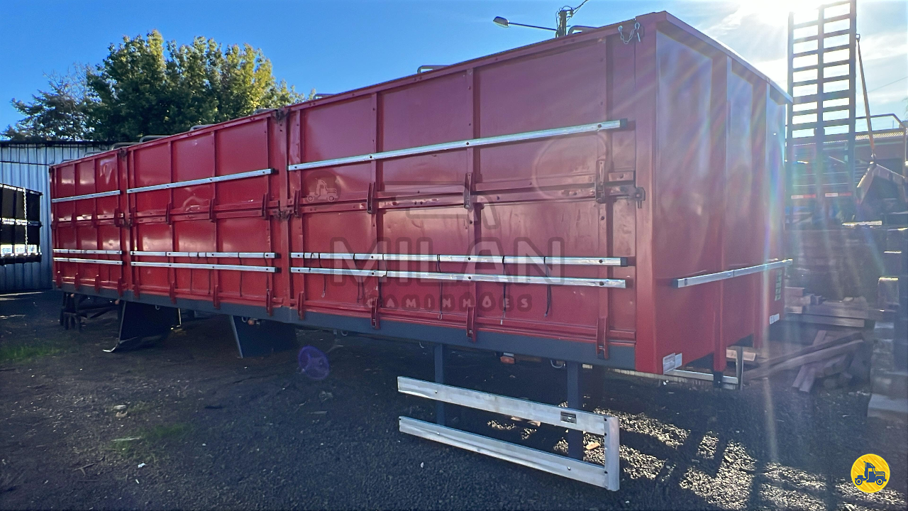 CARROCERIA SOBRE CHASSI  TRUCK GRANELEIRA Milan Caminhões SARANDI RIO GRANDE DO SUL RS