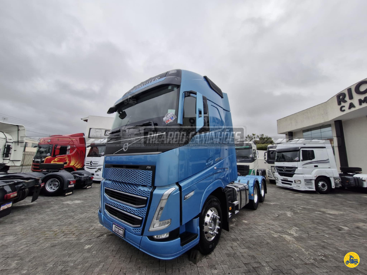 CAMINHAO VOLVO VOLVO FH 460 Cavalo Mecânico Cavalo 6x2 Ricardo Caminhões Curitiba CURITIBA PARANÁ PR