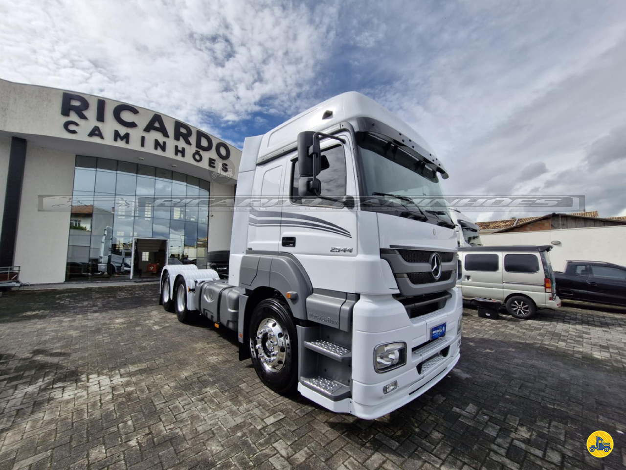 CAMINHAO MERCEDES-BENZ MB 2544