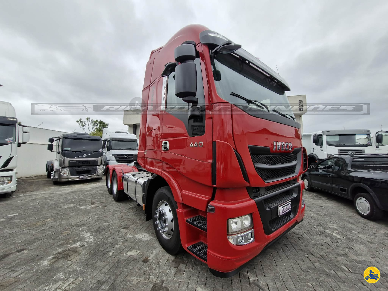 CAMINHAO IVECO HI WAY 440