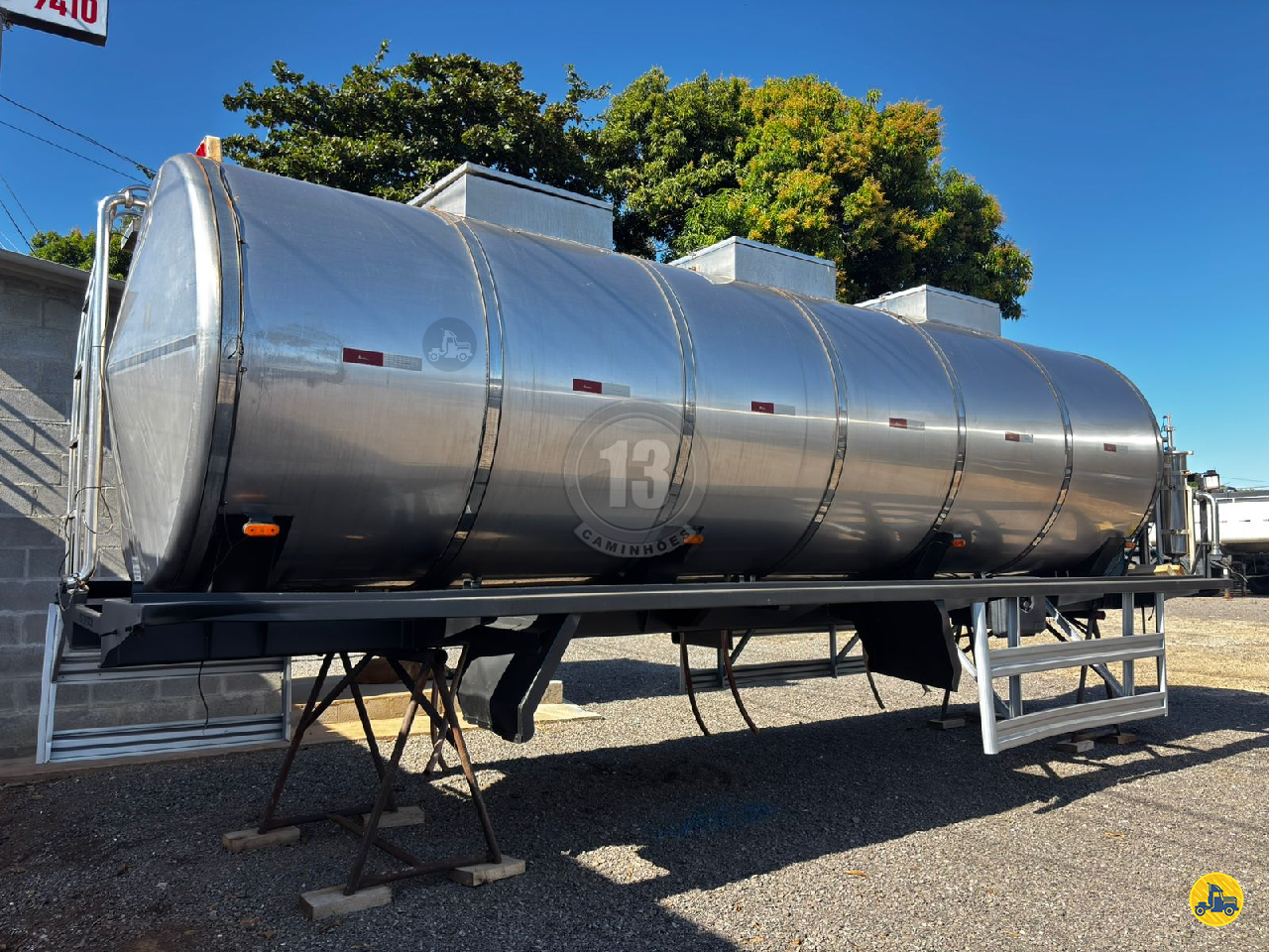 CARRETA SEMI-REBOQUE TANQUE INOX 13 Caminhões ARACATUBA SÃO PAULO SP