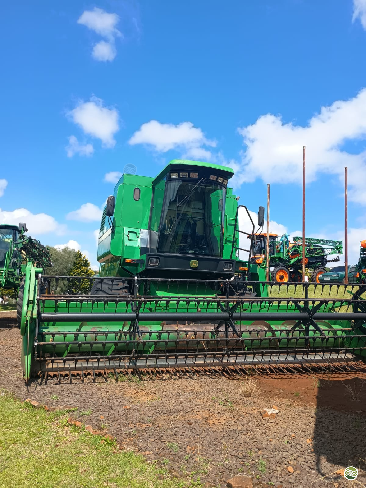 COLHEITADEIRA JOHN DEERE JOHN DEERE 1175 Polotech - Stara ERECHIM RIO GRANDE DO SUL RS