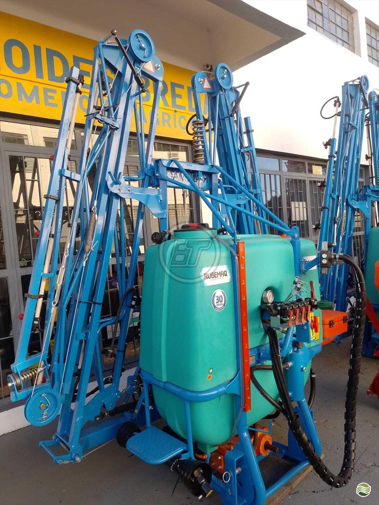 PULVERIZADOR RUBEMAQ RUBEMAQ 600 ACOPLADO Acoplado Hidráulico BT Comercial Agrícola Breda e Tortelli  ERECHIM RIO GRANDE DO SUL RS