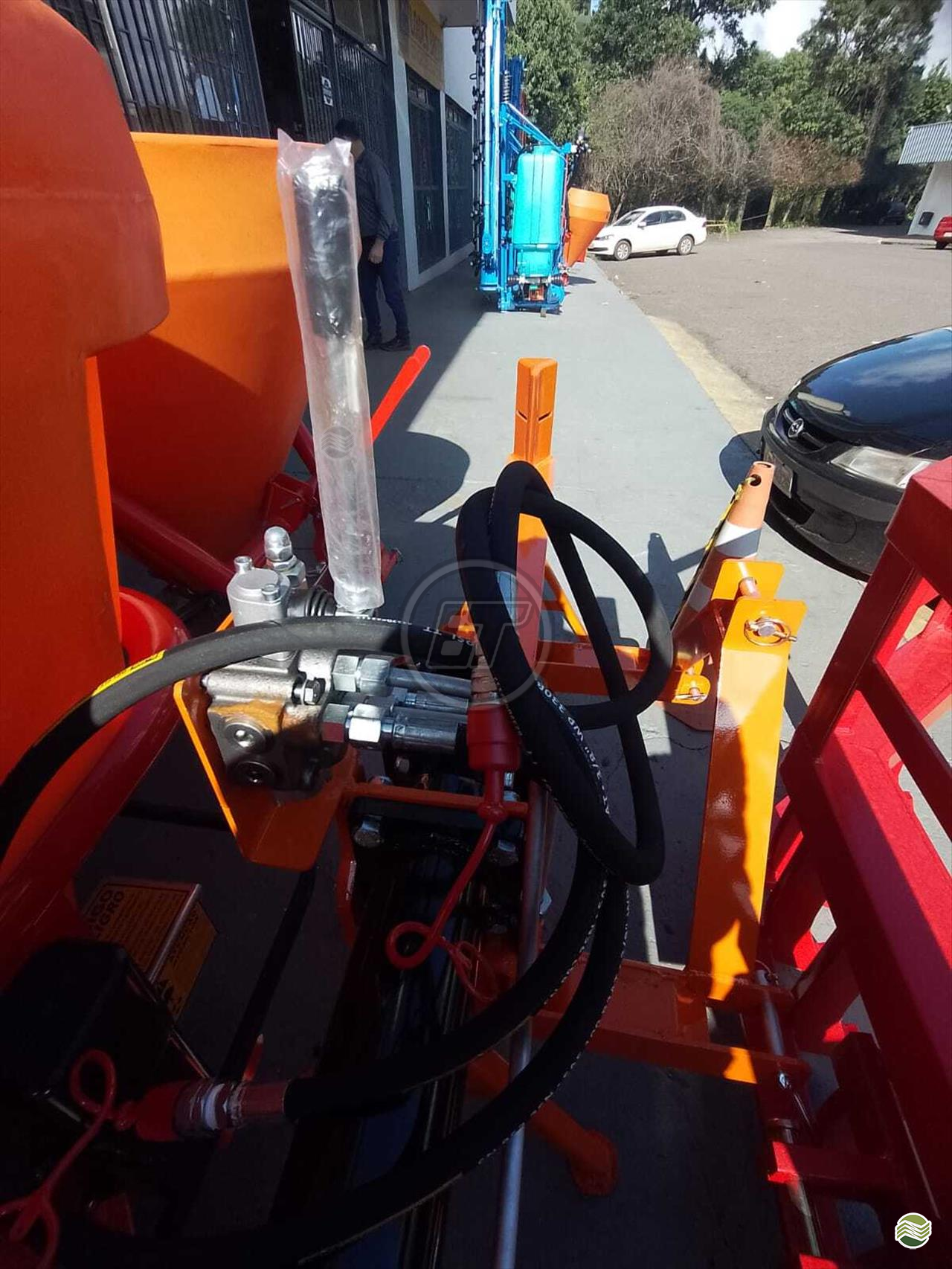 IMPLEMENTOS AGRICOLAS RACHADOR DE LENHA RACHADOR DE LENHA BT Comercial Agrícola Breda e Tortelli  ERECHIM RIO GRANDE DO SUL RS