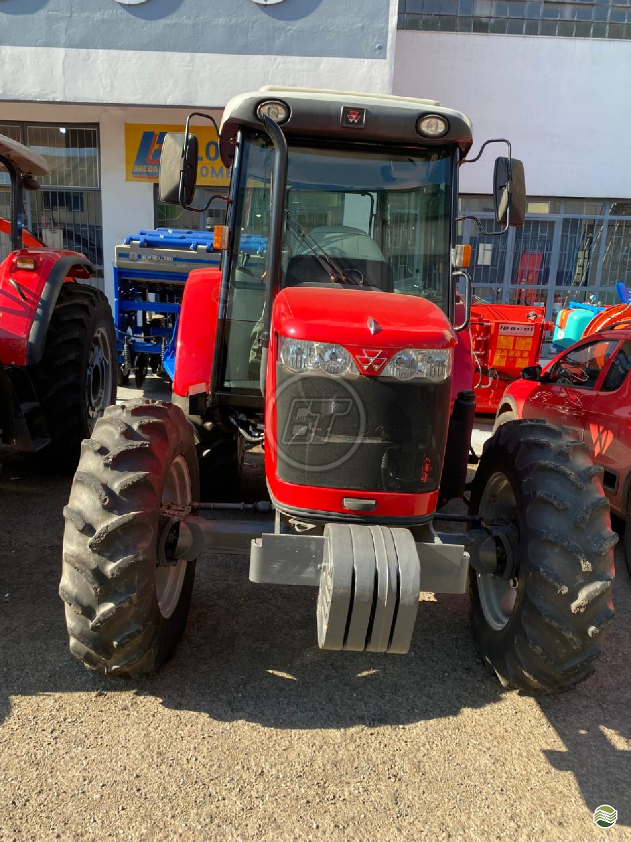 TRATOR MASSEY FERGUSON MF 4275 Tração 4x4 BT Comercial Agrícola Breda e Tortelli  ERECHIM RIO GRANDE DO SUL RS
