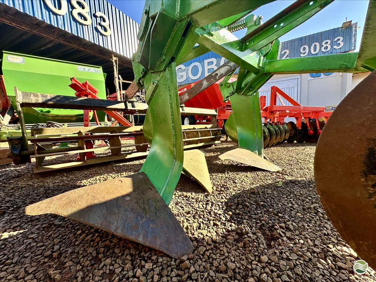 IMPLEMENTOS AGRICOLAS DESCOMPACTADOR AREADOR DE SOLO Gobo Implementos Agrícolas IJUI RIO GRANDE DO SUL RS