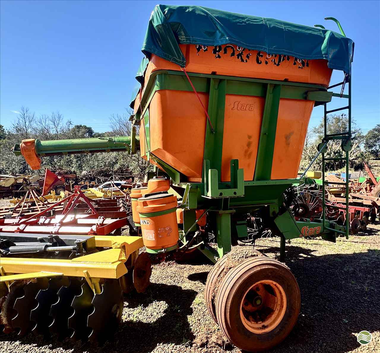 IMPLEMENTOS AGRICOLAS TRATADOR DE SEMENTES CARRETA TRATADORA DE SEMENTE Gobo Implementos Agrícolas IJUI RIO GRANDE DO SUL RS