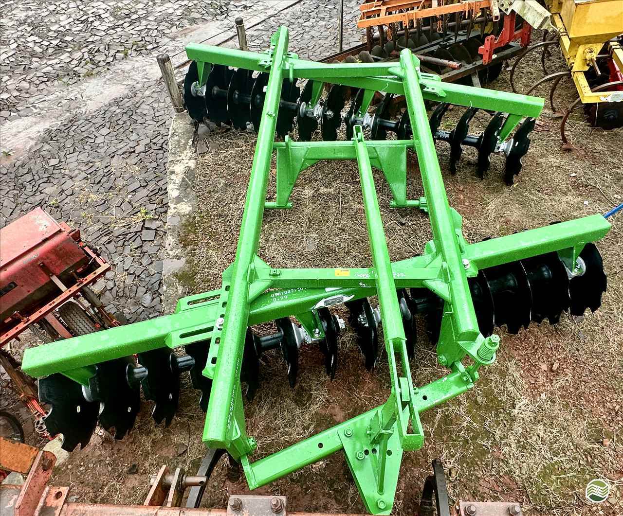 IMPLEMENTOS AGRICOLAS GRADE ARADORA ARADORA 28 DISCOS Gobo Implementos Agrícolas IJUI RIO GRANDE DO SUL RS