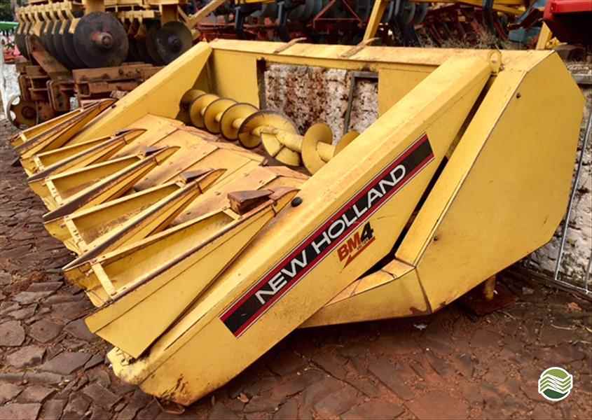 PLATAFORMA COLHEITADEIRA NEW HOLLAND MILHO Gobo Implementos Agrícolas IJUI RIO GRANDE DO SUL RS