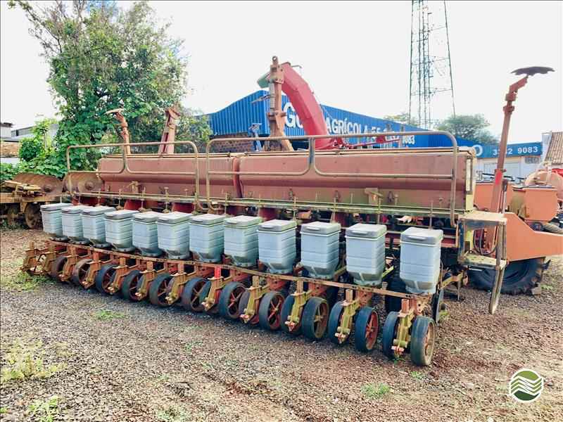 PLANTADEIRA SEMEATO SEMEATO PSM 132 Gobo Implementos Agrícolas IJUI RIO GRANDE DO SUL RS