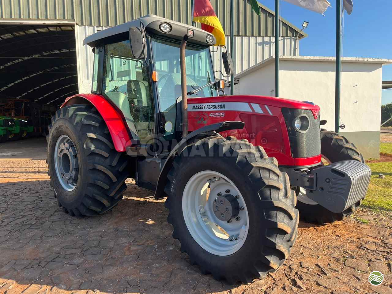 TRATOR MASSEY FERGUSON MF 4299 Tração 4x4 Comatral Caminhões e Máquinas Agrícolas PANAMBI RIO GRANDE DO SUL RS