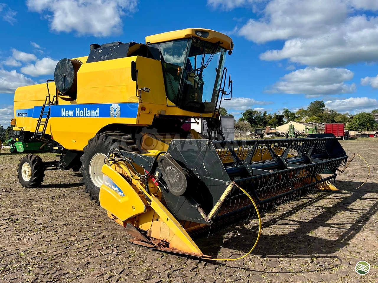 COLHEITADEIRA NEW HOLLAND TC 5070 Comatral Caminhões e Máquinas Agrícolas PANAMBI RIO GRANDE DO SUL RS