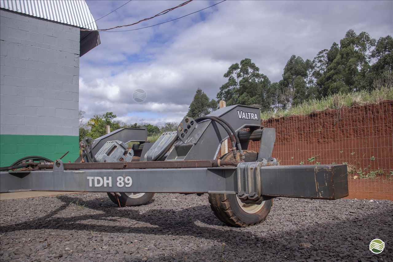 IMPLEMENTOS AGRICOLAS ACOPLAMENTO TANDEM TANDEM 2 PLANTADEIRAS Simapar Máquinas Agrícolas IJUI RIO GRANDE DO SUL RS
