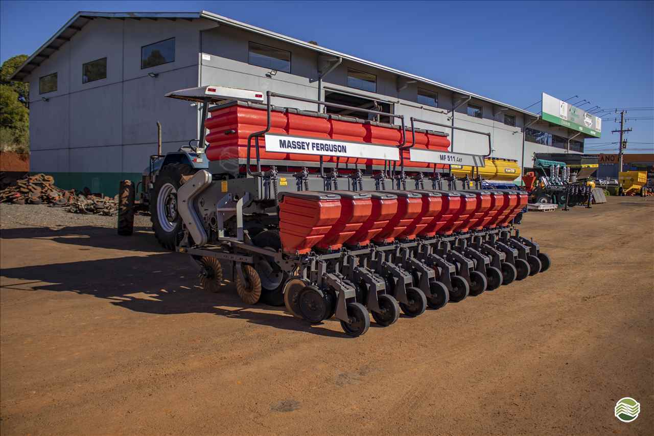 PLANTADEIRA MASSEY FERGUSON MF 511 Simapar Máquinas Agrícolas IJUI RIO GRANDE DO SUL RS