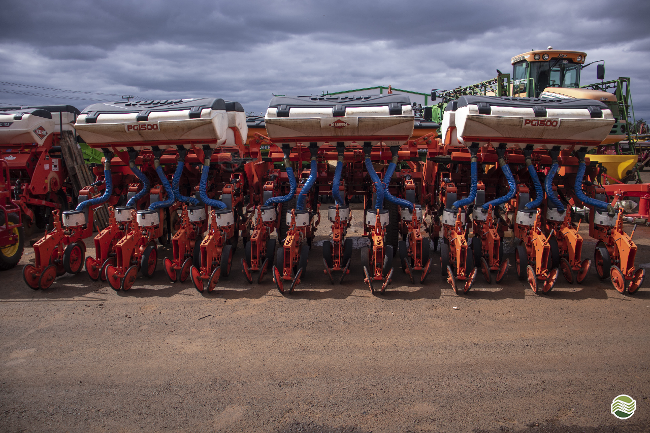 PLANTADEIRA KUHN PDM PG FLEX 1500 Simapar Máquinas Agrícolas IJUI RIO GRANDE DO SUL RS
