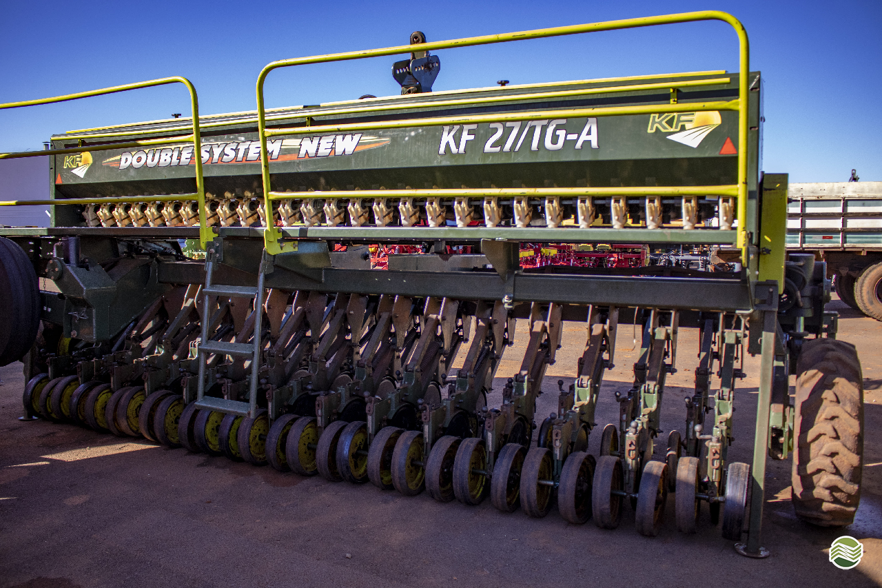 SEMEADEIRA KF KF 27/TG-A Simapar Máquinas Agrícolas IJUI RIO GRANDE DO SUL RS