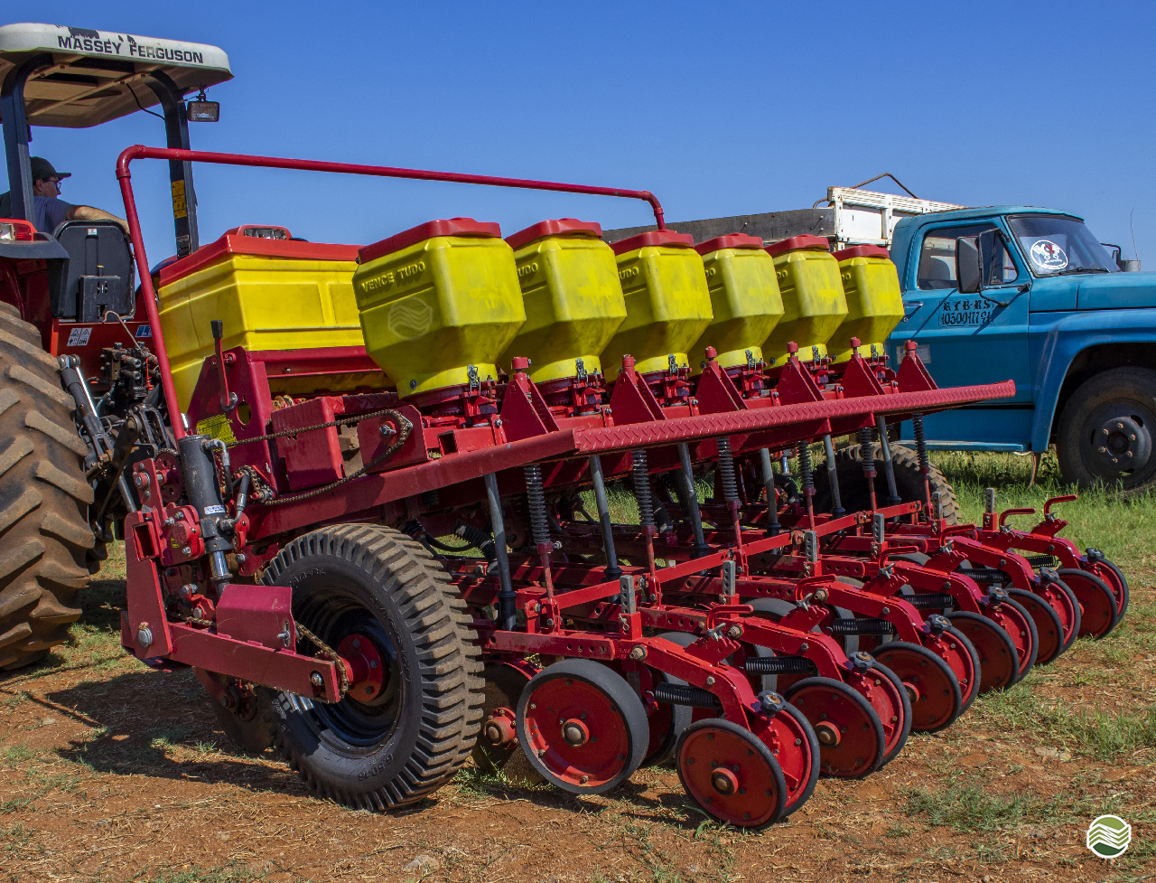 PLANTADEIRA VENCE TUDO SA 14600 Simapar Máquinas Agrícolas IJUI RIO GRANDE DO SUL RS