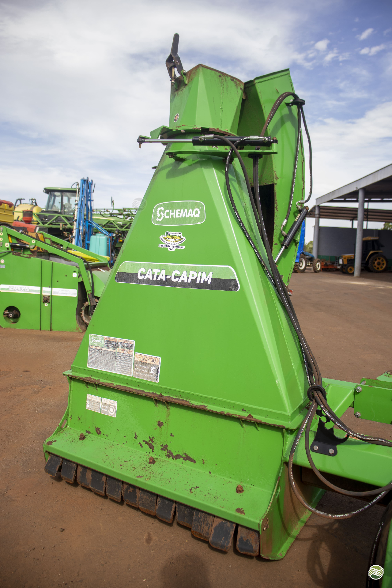 IMPLEMENTOS AGRICOLAS COLHEDORAS COLHEDORA DE FORRAGEM Simapar Máquinas Agrícolas IJUI RIO GRANDE DO SUL RS
