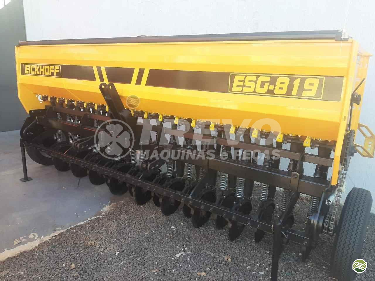 SEMEADEIRA  EICKHOFF ESG 819 Trevo Máquinas e Peças - Kuhn TENENTE PORTELA RIO GRANDE DO SUL RS