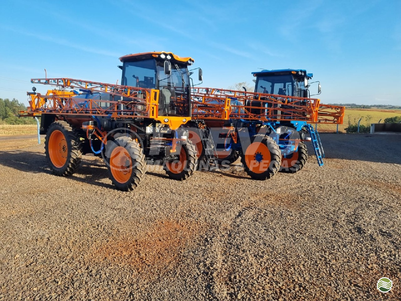 PULVERIZADOR ROSARIO 800 Litros Tração 4x4 Trevo Máquinas e Peças - Kuhn TENENTE PORTELA RIO GRANDE DO SUL RS