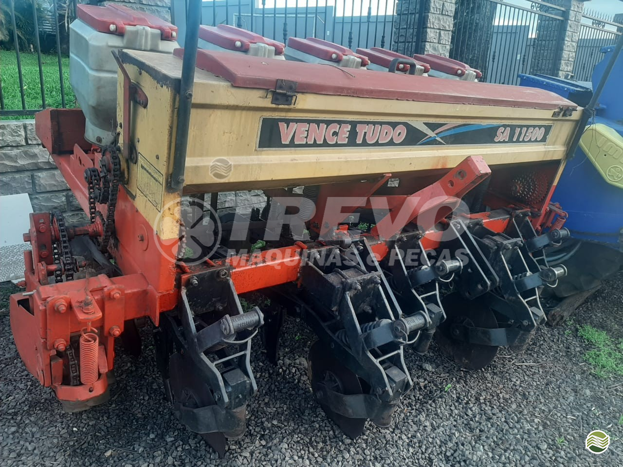 PLANTADEIRA VENCE TUDO SA 11500 Trevo Máquinas e Peças - Kuhn TENENTE PORTELA RIO GRANDE DO SUL RS
