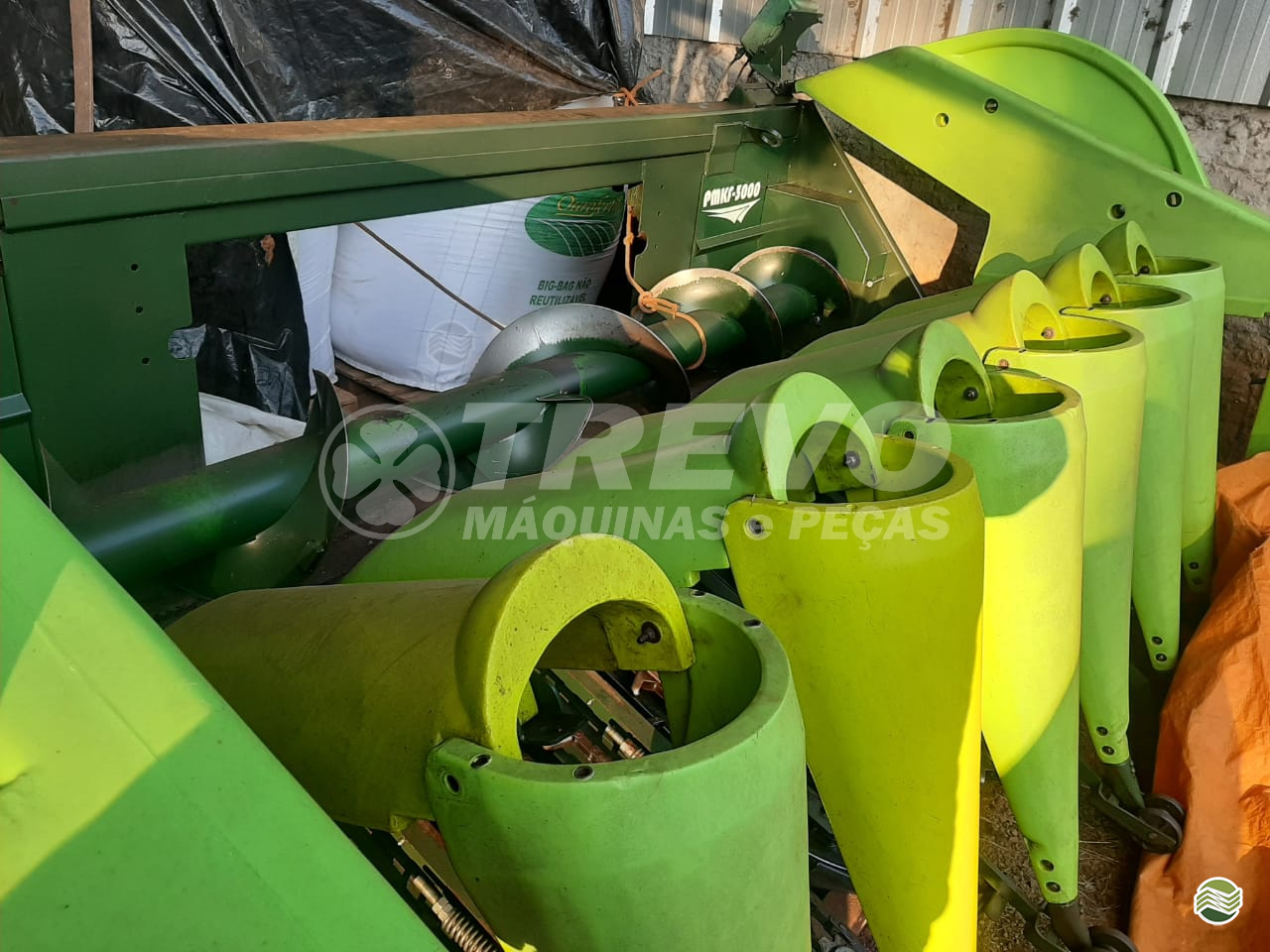 PLATAFORMA COLHEITADEIRA KF MÁKXIMA PMKF 3000 Trevo Máquinas e Peças - Kuhn TENENTE PORTELA RIO GRANDE DO SUL RS