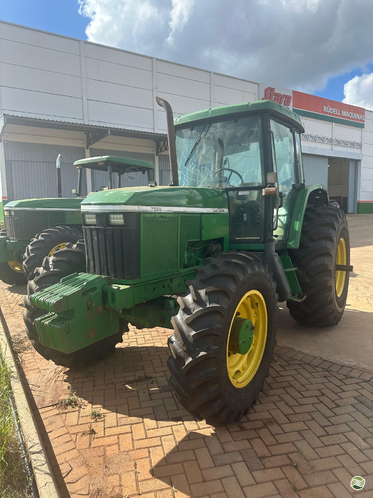 TRATOR JOHN DEERE JOHN DEERE 7505 Tração 4x4 Rüdell Máquinas Agrícolas - Stara TUPANCIRETA RIO GRANDE DO SUL RS