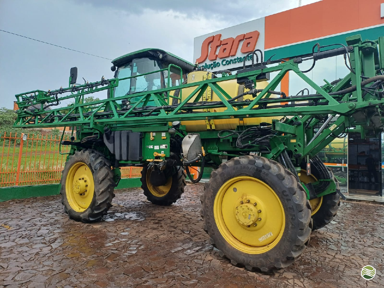PULVERIZADOR JOHN DEERE JOHN DEERE 4630 Tração 4x4 Rüdell Máquinas Agrícolas - Stara TUPANCIRETA RIO GRANDE DO SUL RS