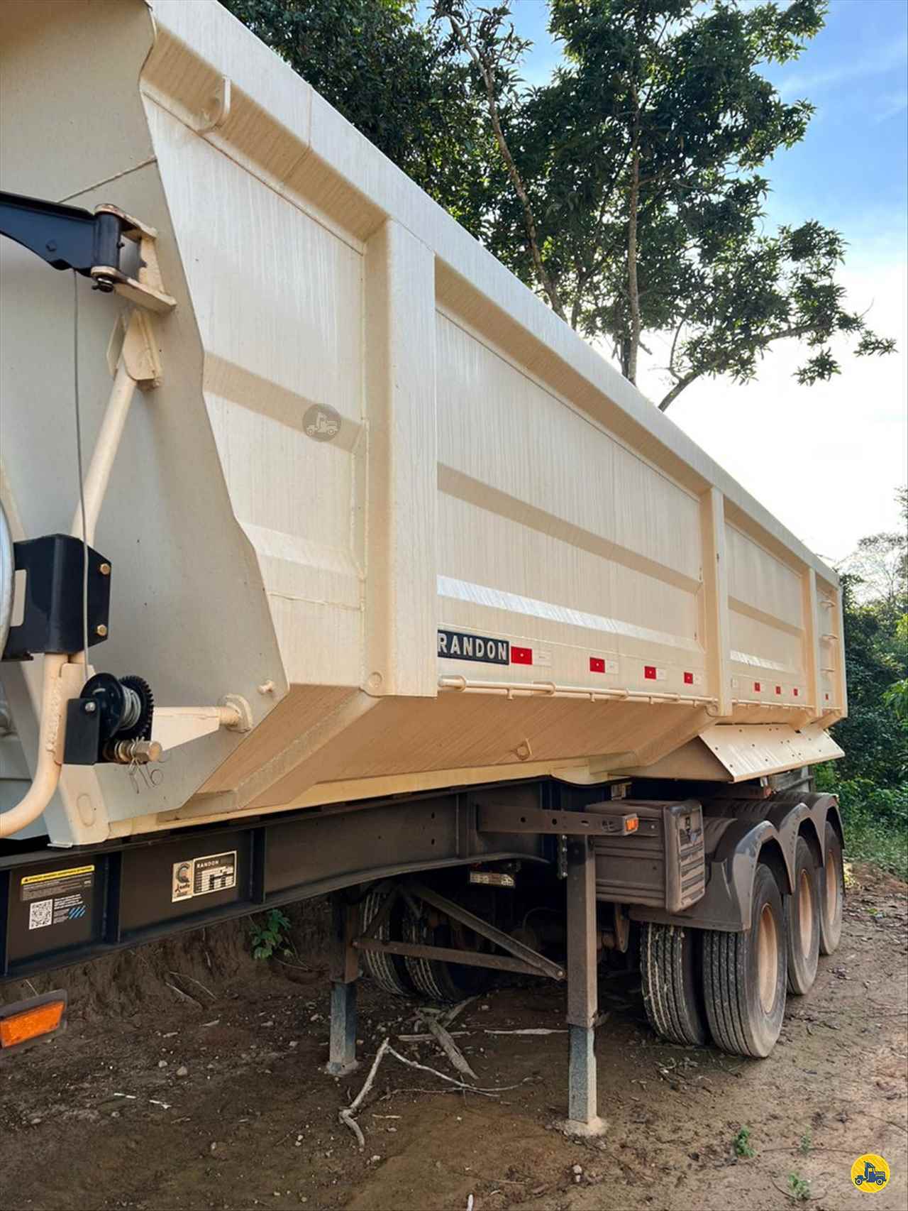 CARRETA SEMI-REBOQUE BASCULANTE Caminhões Certos CONSELHEIRO LAFAIETE MINAS GERAIS MG