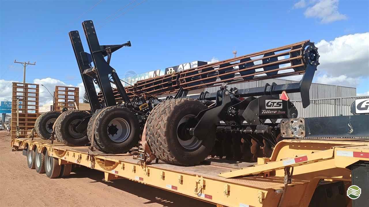 IMPLEMENTOS AGRICOLAS TRITURADOR LIMPEZA TRITURADOR DE ARRASTO Dimaq - GO CRISTALINA GOIAS GO