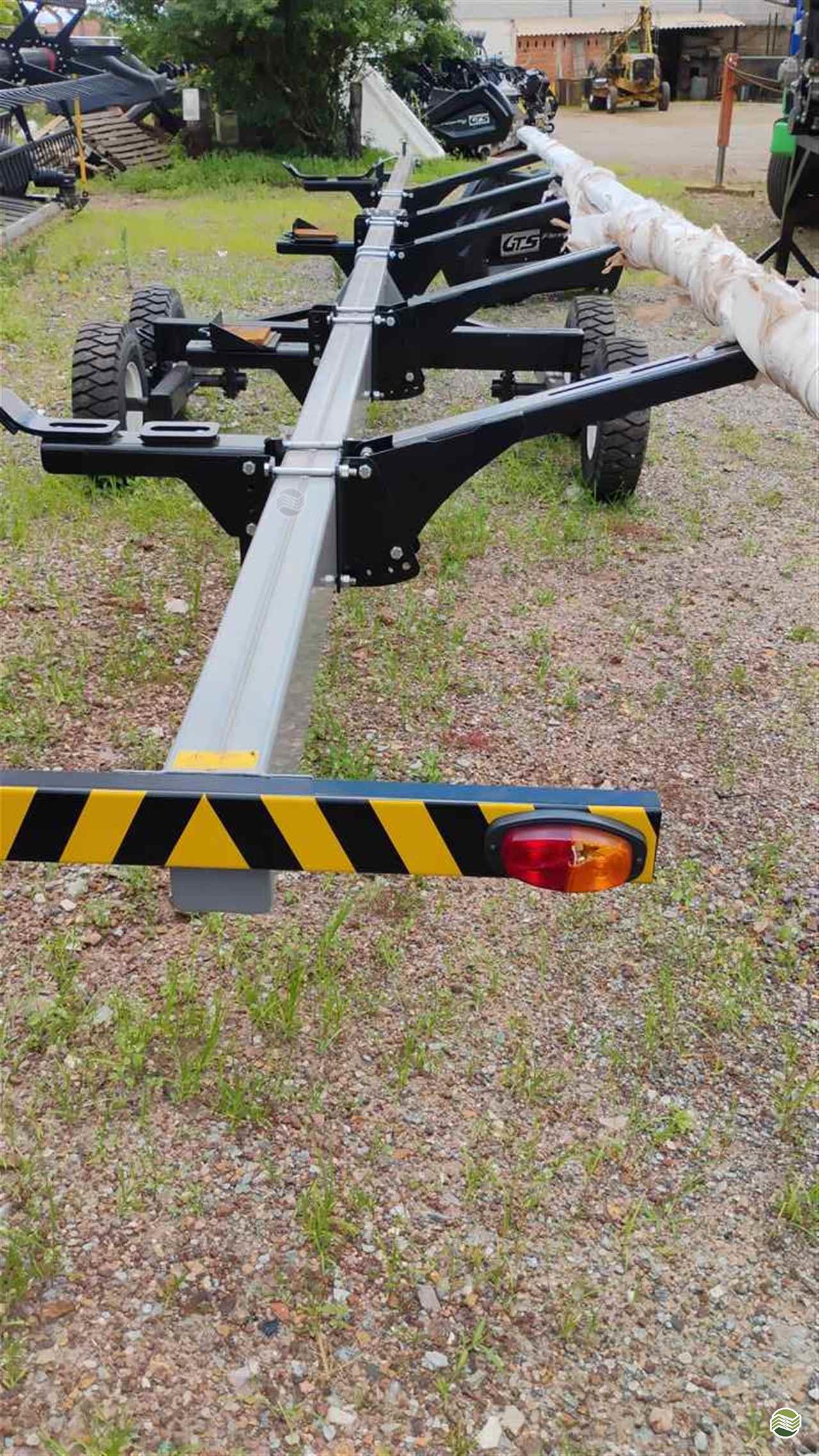 IMPLEMENTOS AGRICOLAS CARRETA AGRÍCOLA PLATAFORMA COLHEITADEIRA Dimaq - GO CRISTALINA GOIAS GO