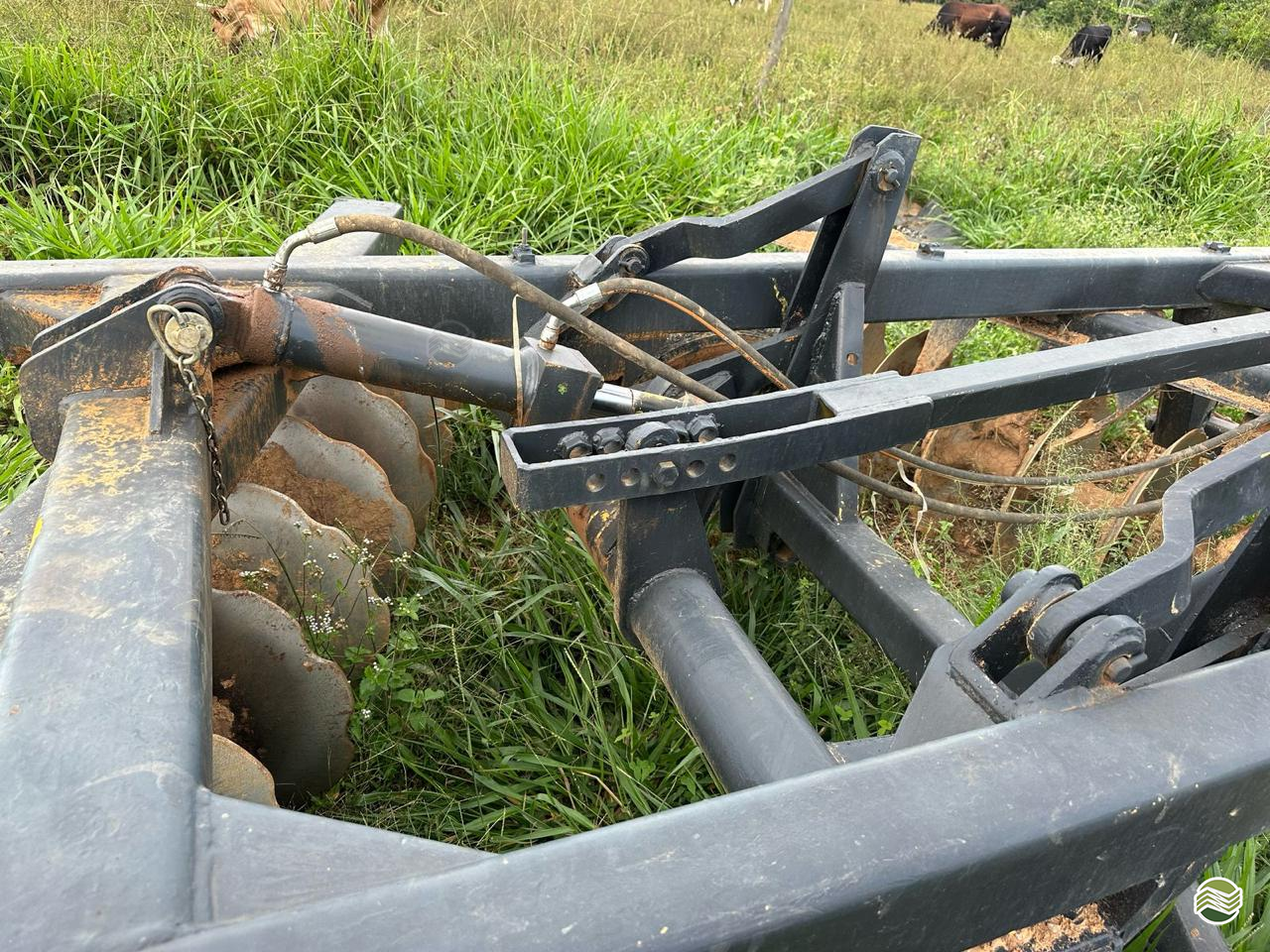 IMPLEMENTOS AGRICOLAS GRADE INTERMEDIÁRIA INTERMEDIÁRIA 28 DISCOS Dimaq - GO CRISTALINA GOIAS GO