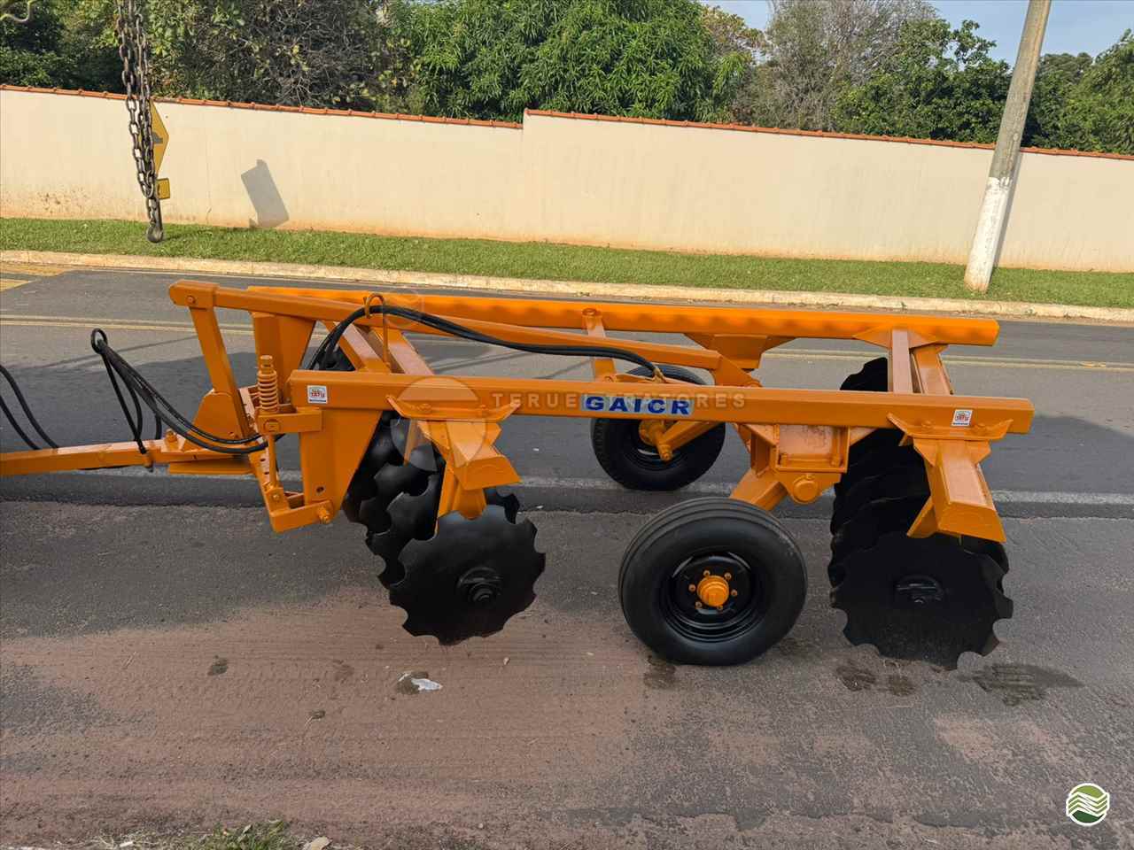 IMPLEMENTOS AGRICOLAS GRADE INTERMEDIÁRIA INTERMEDIÁRIA 18 DISCOS Teruel Tratores ALVINLANDIA SÃO PAULO SP