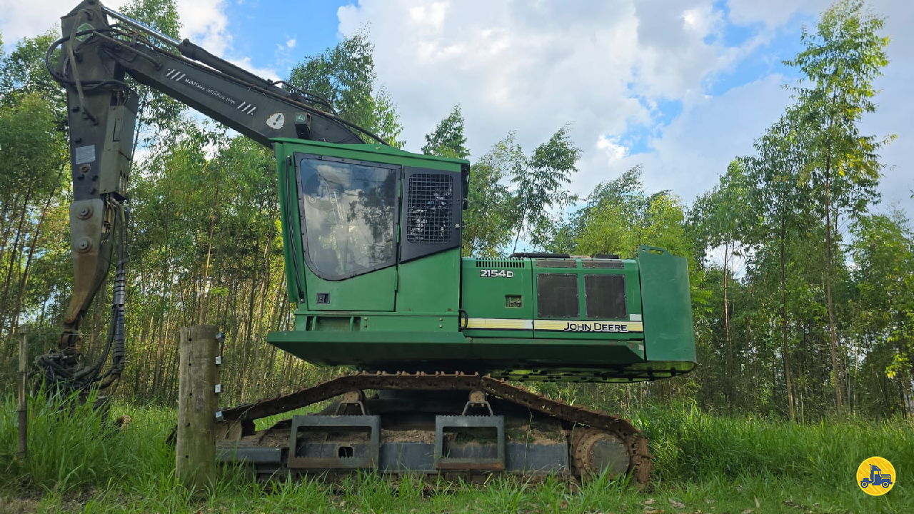 FLORESTAL HARVESTER JOHN DEERE 2144G Ebenezer Caminhões e Carretas CAPAO BONITO SÃO PAULO SP