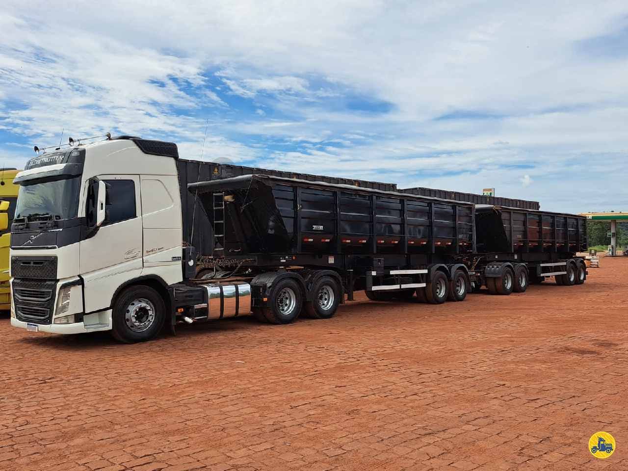 CAMINHAO VOLVO VOLVO FH 540 Conjunto Cavalo 6x4 Ebenezer Caminhões e Carretas CAPAO BONITO SÃO PAULO SP