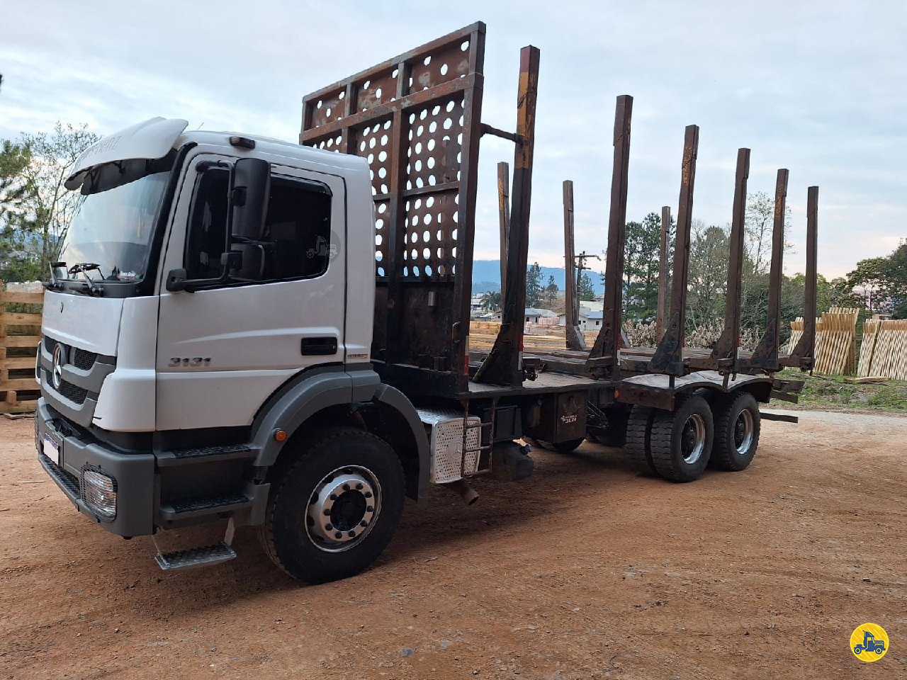 CAMINHAO MERCEDES-BENZ MB 3131 Plataforma Truck 6x4 Ebenezer Caminhões e Carretas CAPAO BONITO SÃO PAULO SP
