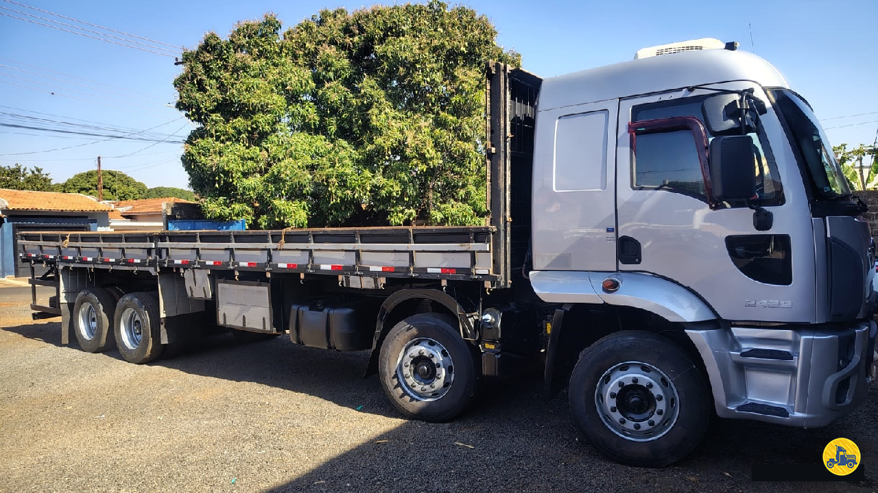 CAMINHAO FORD CARGO 2429 Carga Seca BiTruck 8x2 Ebenezer Caminhões e Carretas CAPAO BONITO SÃO PAULO SP