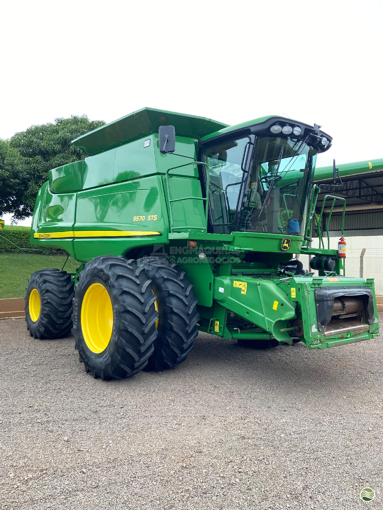 COLHEITADEIRA JOHN DEERE JOHN DEERE 9570 STS Engmáquinas Agrícolas CASCAVEL PARANÁ PR