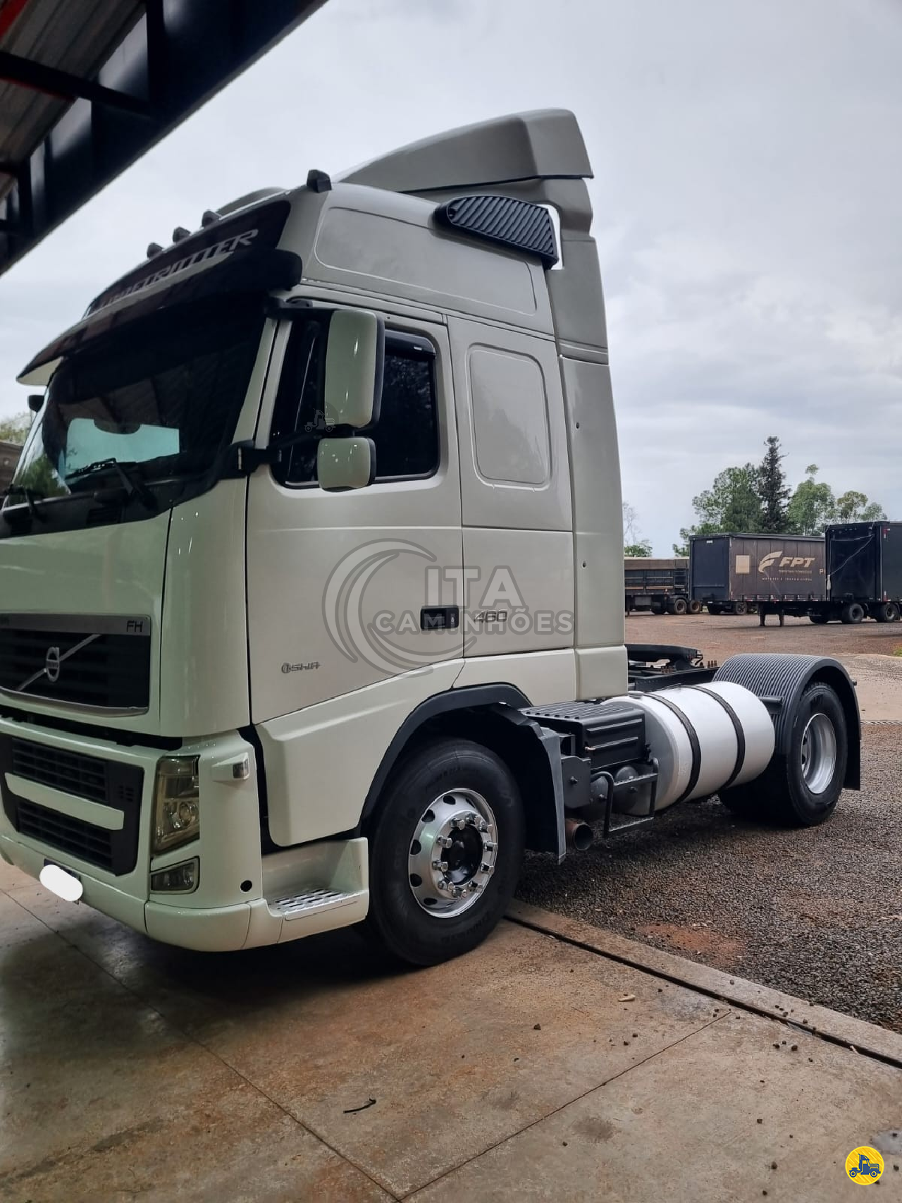 CAMINHAO VOLVO VOLVO FH 460 Cavalo Mecânico Cavalo 4x2 Ita Caminhões PALMITOS SANTA CATARINA SC